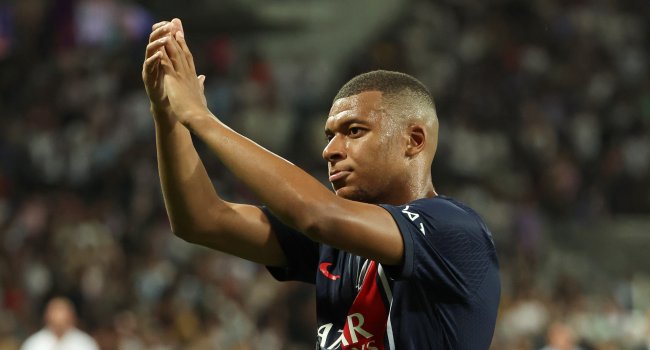 Mbappé asked the PSG ultras not to do the same to him as they did to Messi