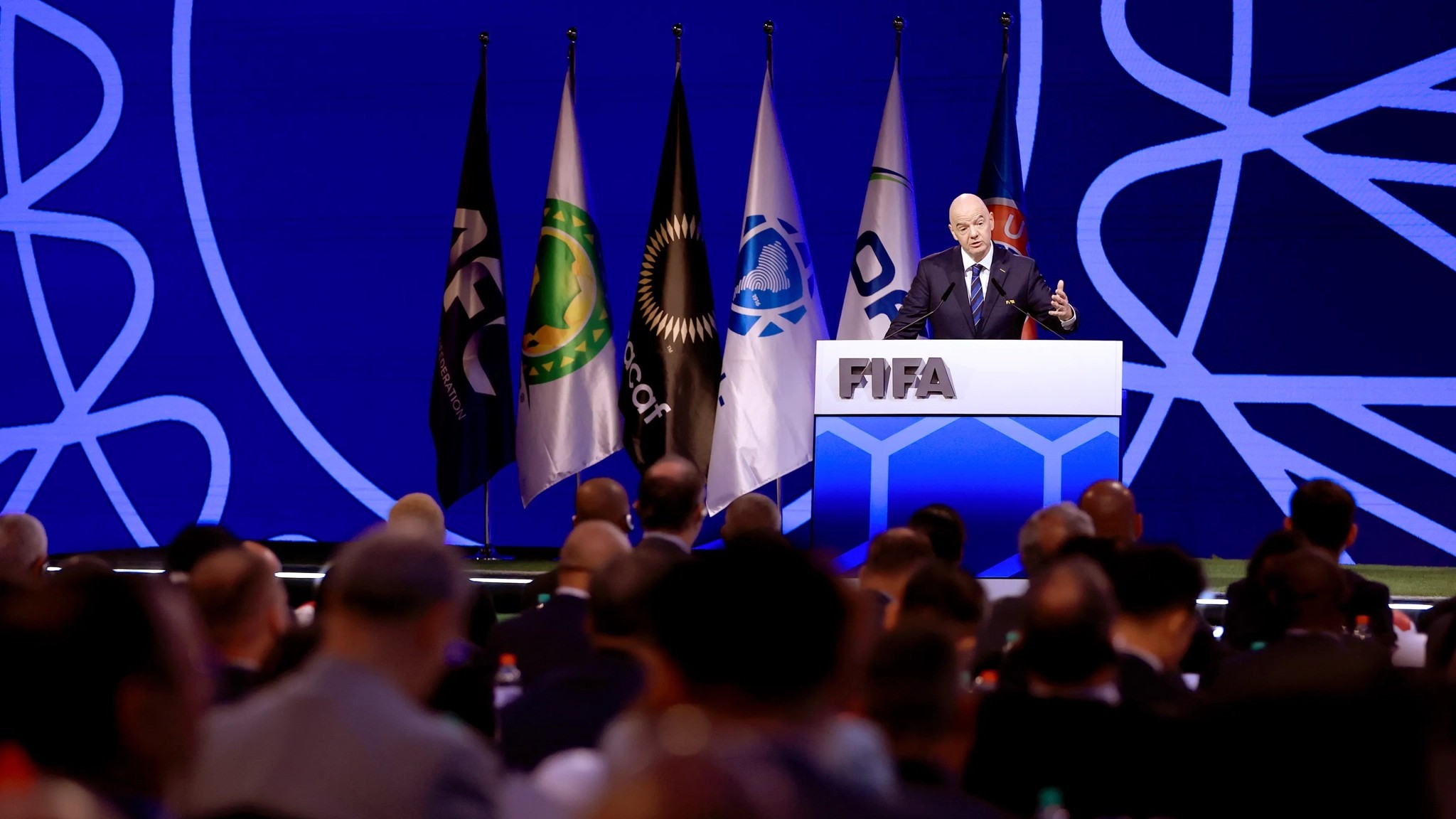 Botrány a FIFA kongresszusán – kivonultak az európai országok